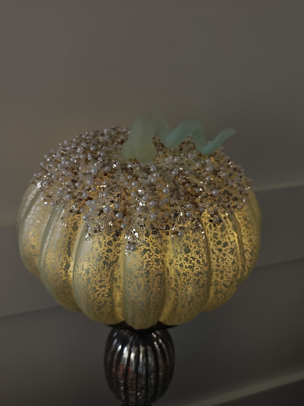 Valerie Parr Hill Lit Pearl Glittered Mercury Glass Pumpkin Sea Glass Sage Green - Picture 3 of 3